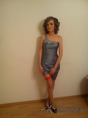 Sukienka Adiranna Papell, http://www.allegro.pl