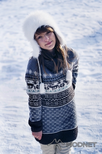 Sweter Anna Morelle, http://ebay.co.uk; Czapka 100% Fashion, http://ebay.co.uk